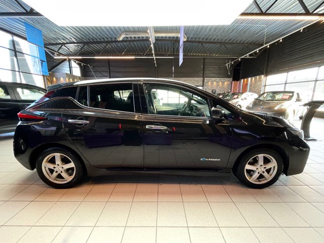 SJNFAAZE1U0017786 2018 NISSAN LEAF-4