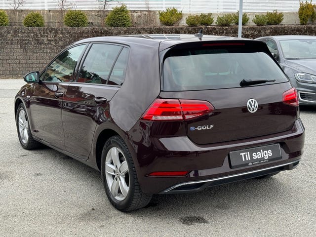 WVWZZZAUZJW911647 2018 VOLKSWAGEN GOLF-5