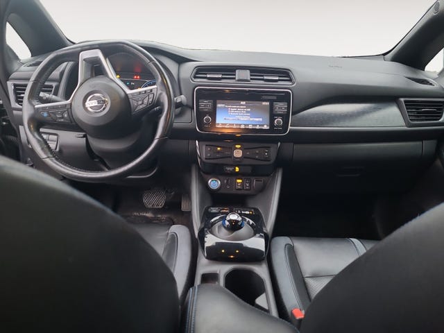 2018 NISSAN LEAF - 10