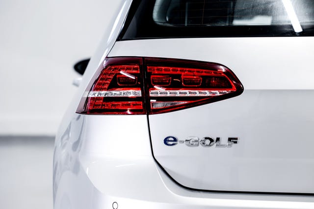 2015 VOLKSWAGEN GOLF - 14