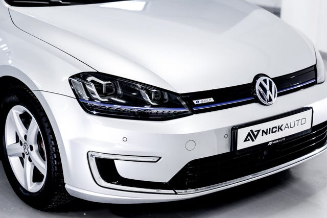 2015 VOLKSWAGEN GOLF - 8