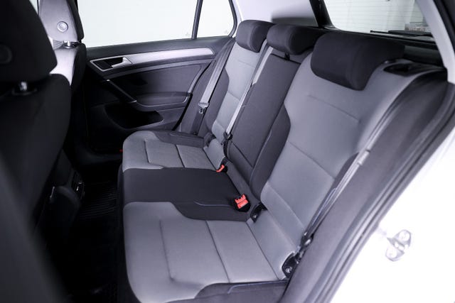 2015 VOLKSWAGEN GOLF - 25