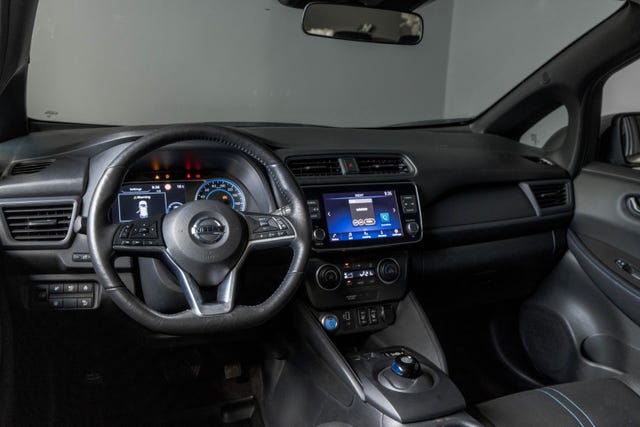 2021 NISSAN LEAF - 7