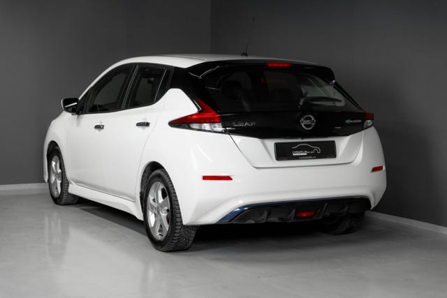 SJNFAAZE1U0147220 2021 NISSAN LEAF-1