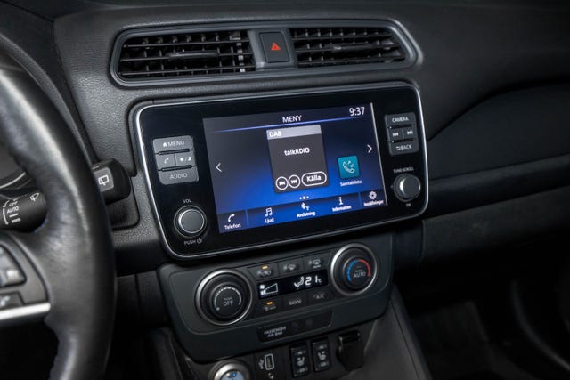 2021 NISSAN LEAF - 12