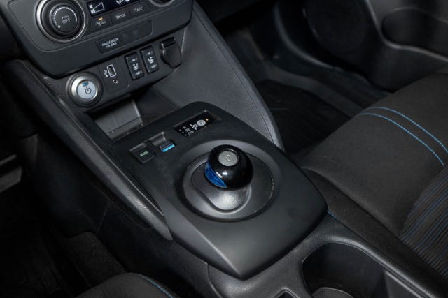 2021 NISSAN LEAF - 13