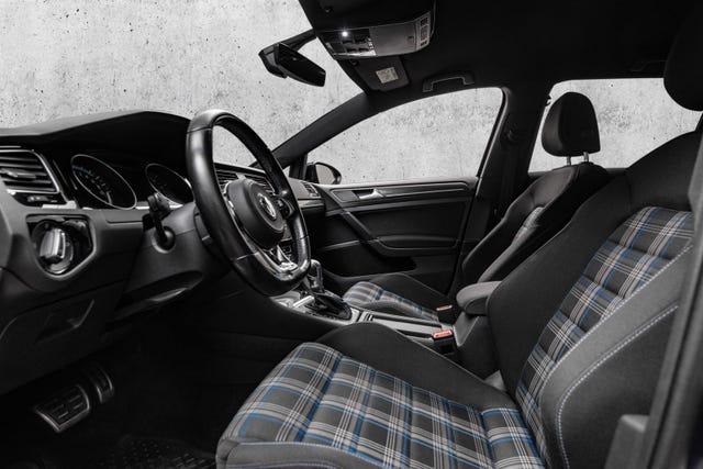 2018 VOLKSWAGEN GOLF - 12