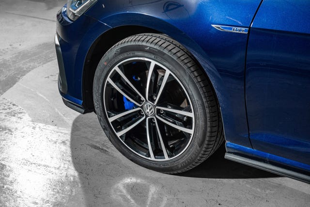 2018 VOLKSWAGEN GOLF - 9