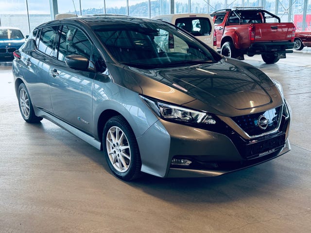 SJNFAAZE1U0032211 2018 NISSAN LEAF-3