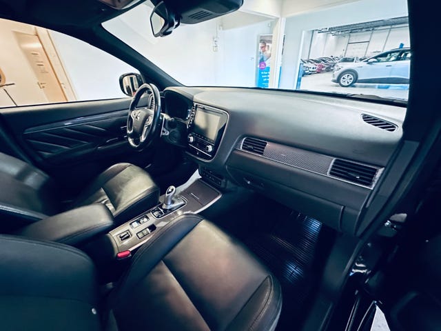 2020 MITSUBISHI OUTLANDER - 26