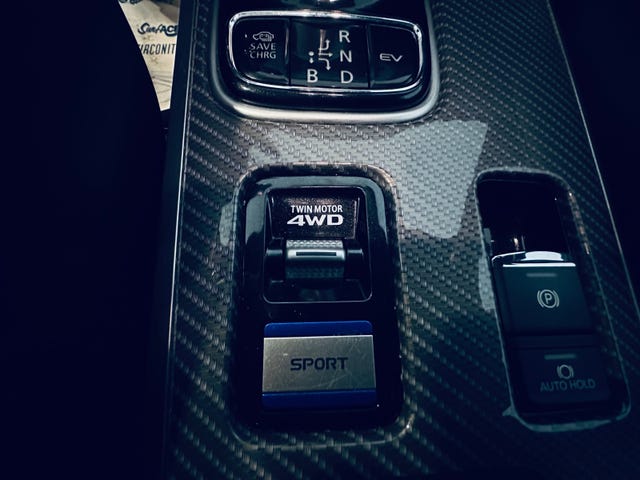 2020 MITSUBISHI OUTLANDER - 25