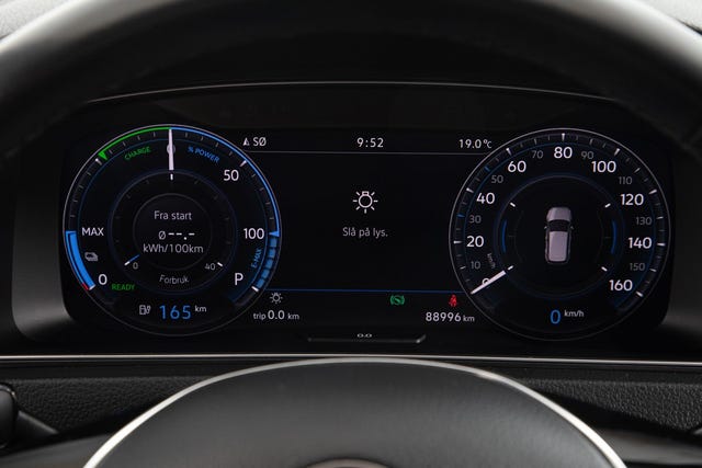2019 VOLKSWAGEN GOLF - 12