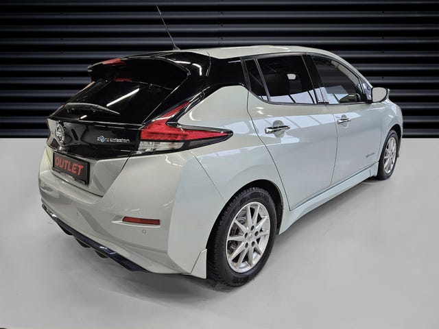 SJNFAAZE1U0013861 2018 NISSAN LEAF-4