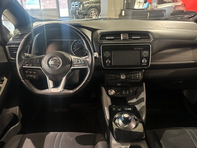 2018 NISSAN LEAF - 8