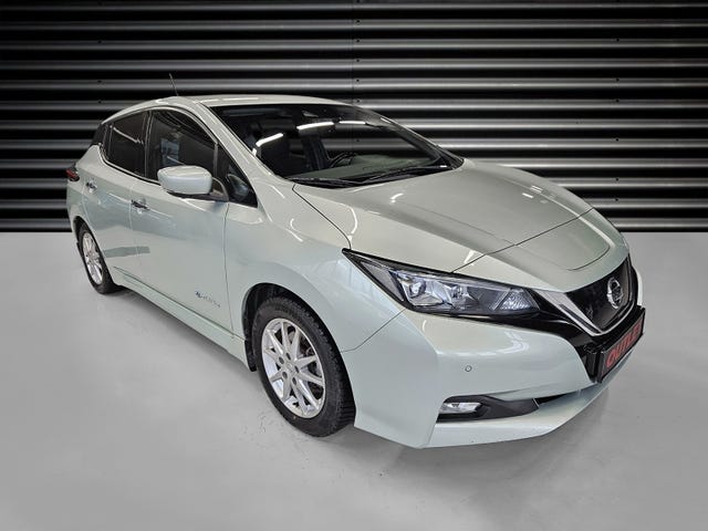 SJNFAAZE1U0013861 2018 NISSAN LEAF-1