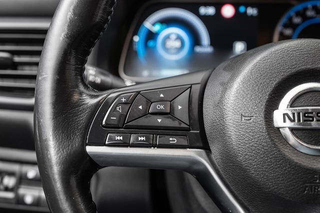 2021 NISSAN LEAF - 12