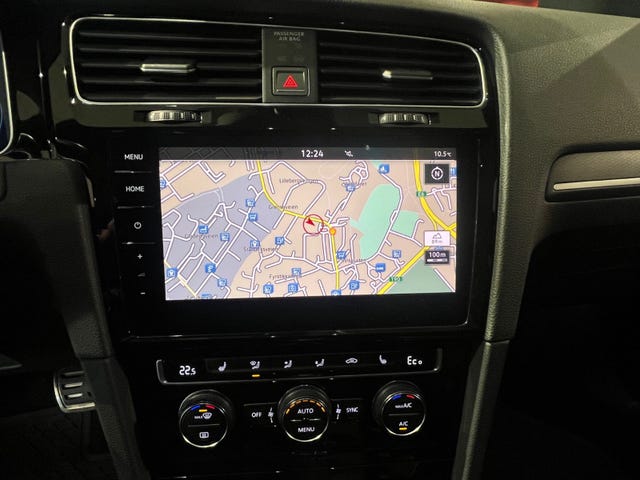2018 VOLKSWAGEN GOLF - 19
