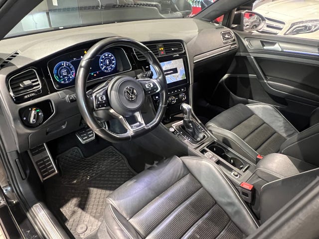 2018 VOLKSWAGEN GOLF - 8