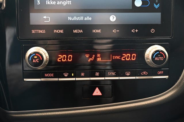 2020 MITSUBISHI OUTLANDER - 33