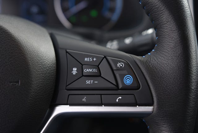 2018 NISSAN LEAF - 23