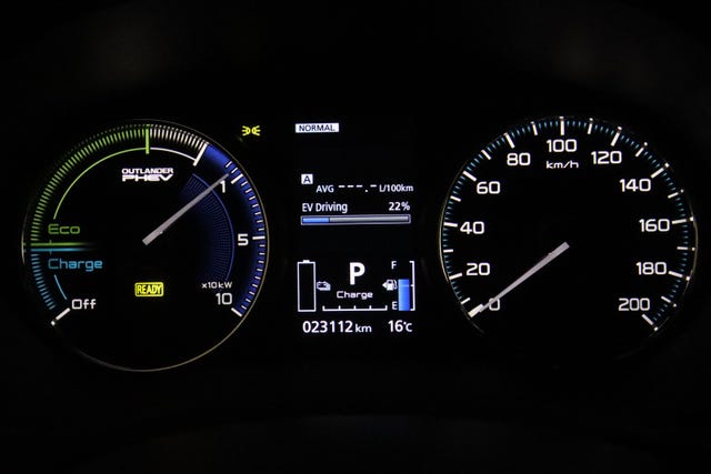 2020 MITSUBISHI OUTLANDER - 19