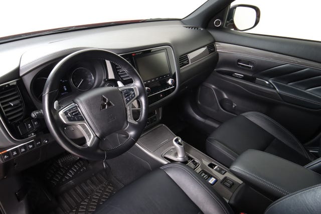2020 MITSUBISHI OUTLANDER - 12
