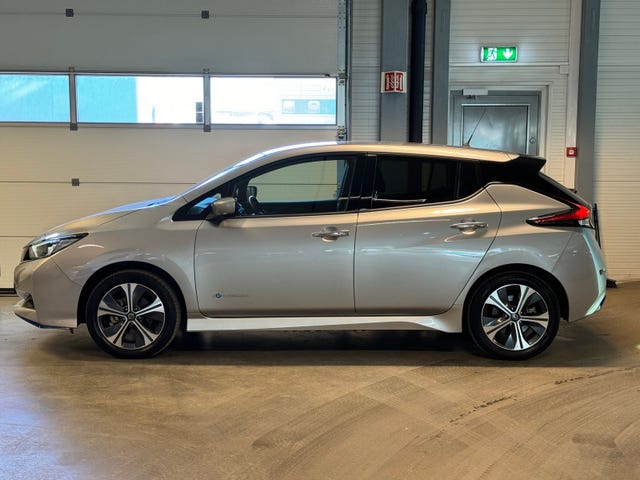 2021 NISSAN LEAF - 9