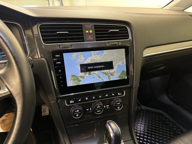 2018 VOLKSWAGEN GOLF - 16