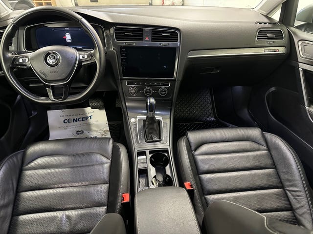 WVWZZZAUZJ8900822 2018 VOLKSWAGEN GOLF-4