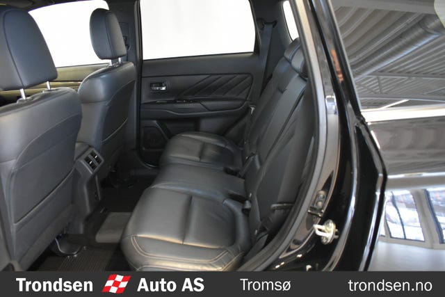 2020 MITSUBISHI OUTLANDER - 9