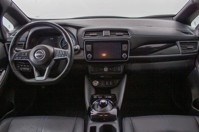 2022 NISSAN LEAF - 7
