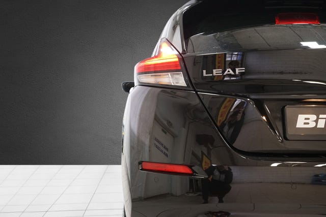 2022 NISSAN LEAF - 8