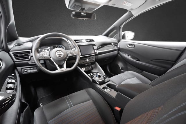 2022 NISSAN LEAF - 14