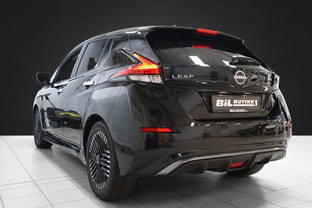 2022 NISSAN LEAF - 10