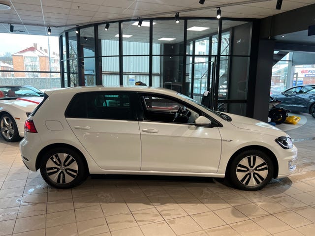 WVWZZZAUZJW908279 2018 VOLKSWAGEN GOLF-5
