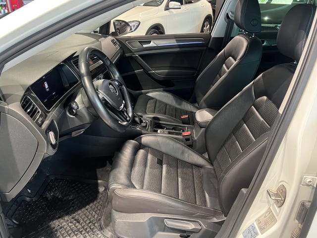2018 VOLKSWAGEN GOLF - 8