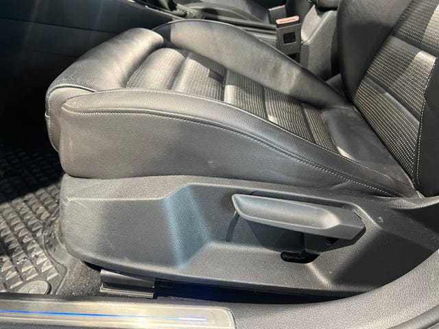 2018 VOLKSWAGEN GOLF - 27
