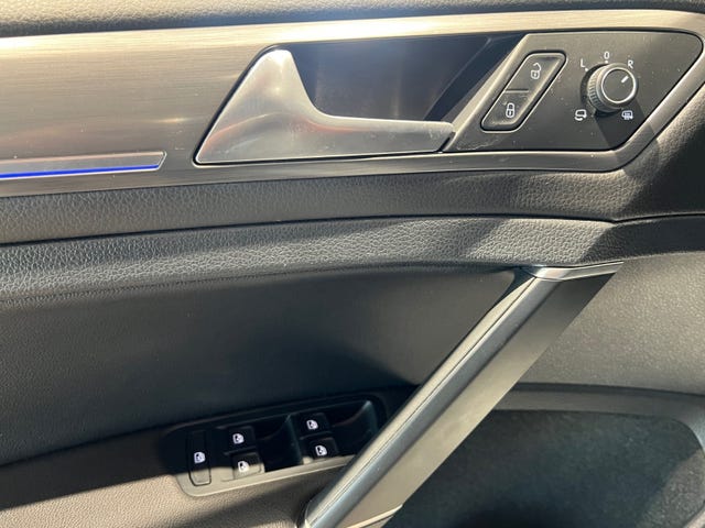 2018 VOLKSWAGEN GOLF - 26