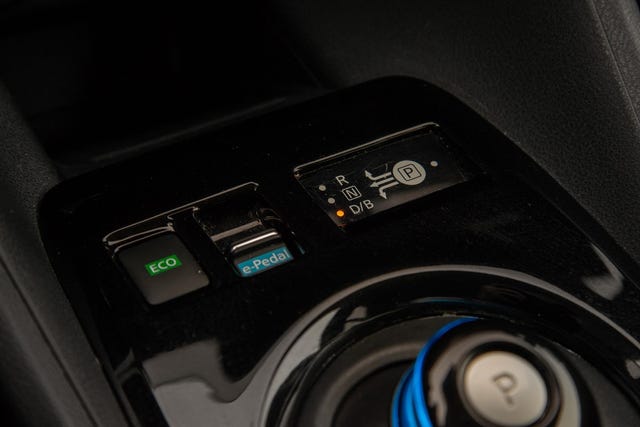 2021 NISSAN LEAF - 23
