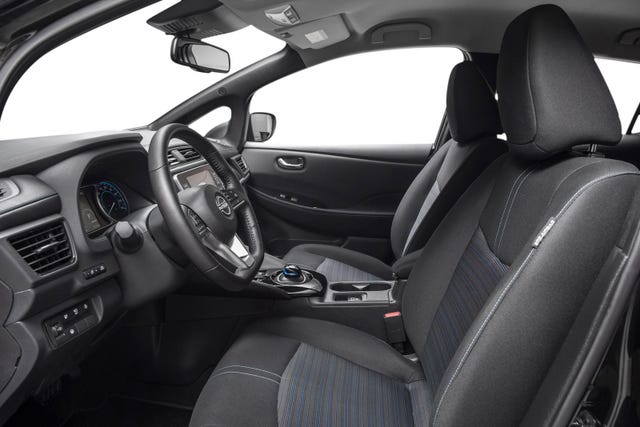 2022 NISSAN LEAF - 10