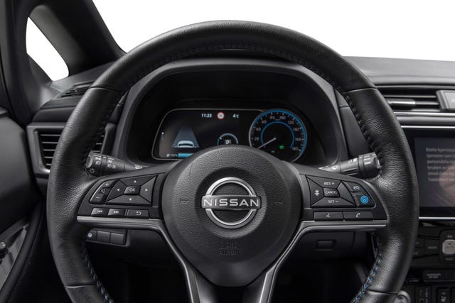 2022 NISSAN LEAF - 15