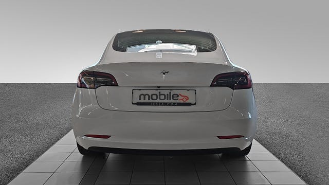 2022 TESLA MODEL 3 - 9
