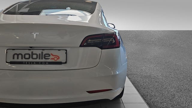 2022 TESLA MODEL 3 - 13
