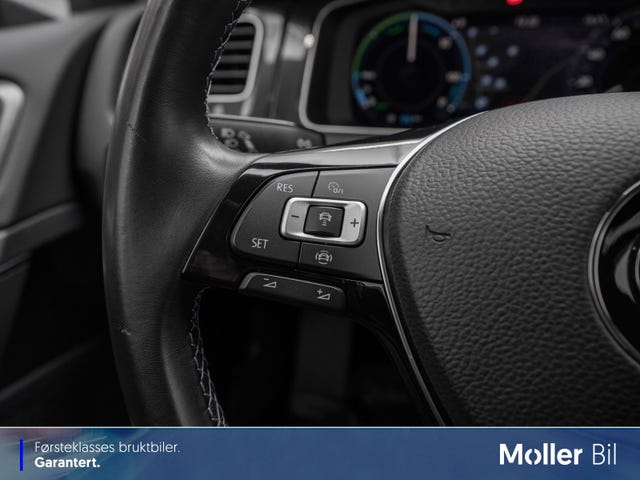 2019 VOLKSWAGEN GOLF - 17