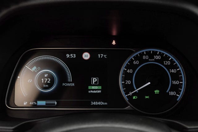 2021 NISSAN LEAF - 16