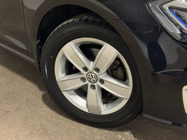 2018 VOLKSWAGEN GOLF - 13