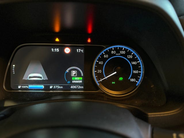2021 NISSAN LEAF - 18