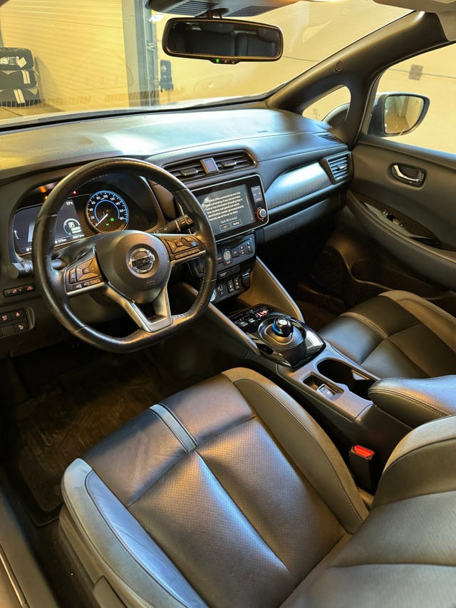 2021 NISSAN LEAF - 12