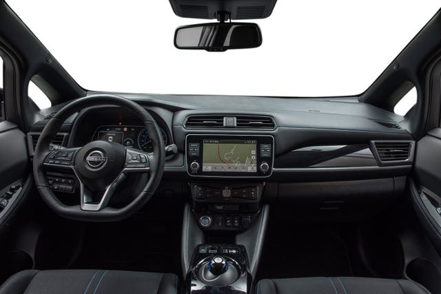 2022 NISSAN LEAF - 13