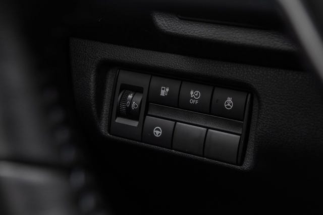 2022 NISSAN LEAF - 17